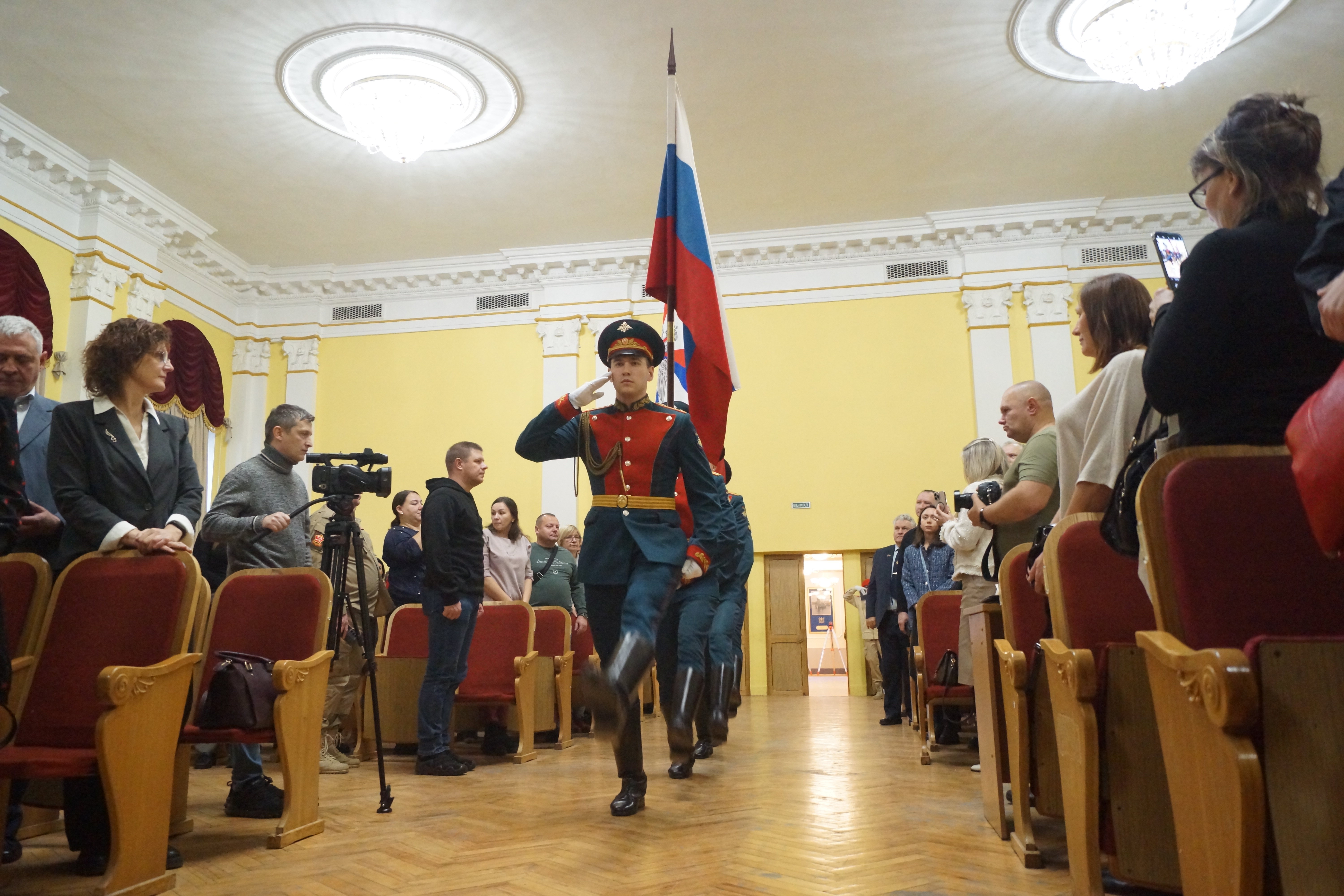 Юнармейцы и их родители в Петербурге: Первый Родительский Форум объединил более 300 семей!